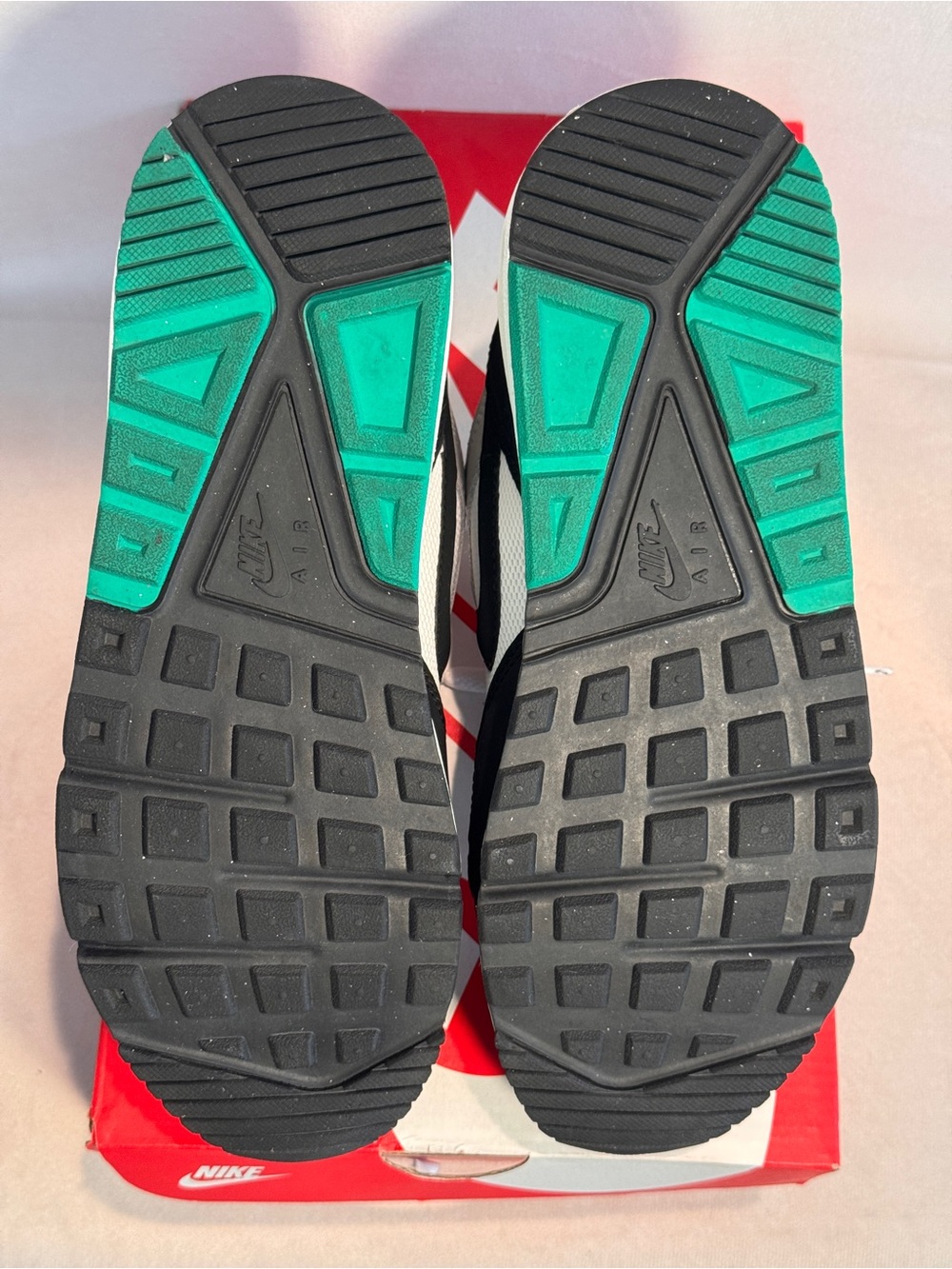 Nike Women’s Sneakers in White, Black, Gray, Teal & Coral - Picture 8 of 9
